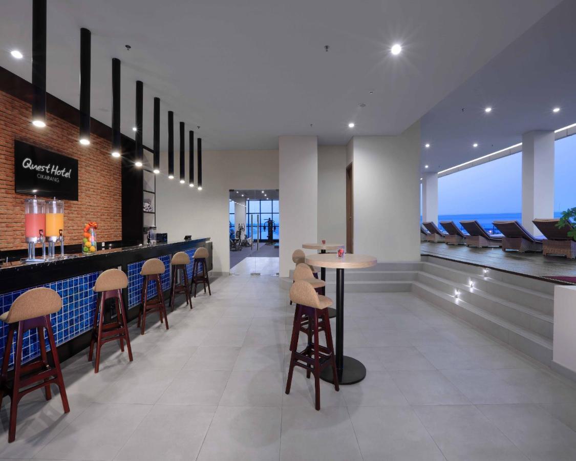 Quest Prime Cikarang By Aston Hotel Бекаси Екстериор снимка