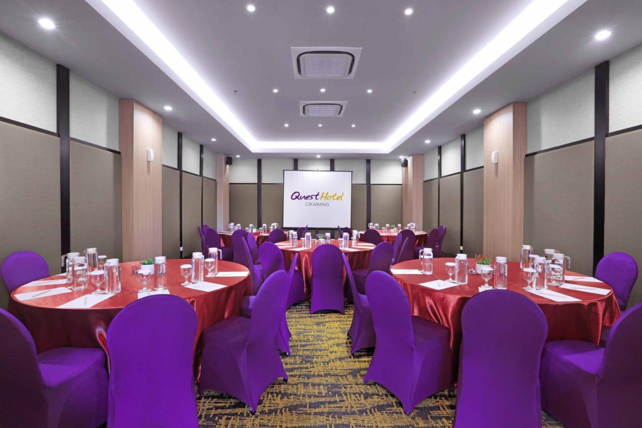 Quest Prime Cikarang By Aston Hotel Бекаси Екстериор снимка
